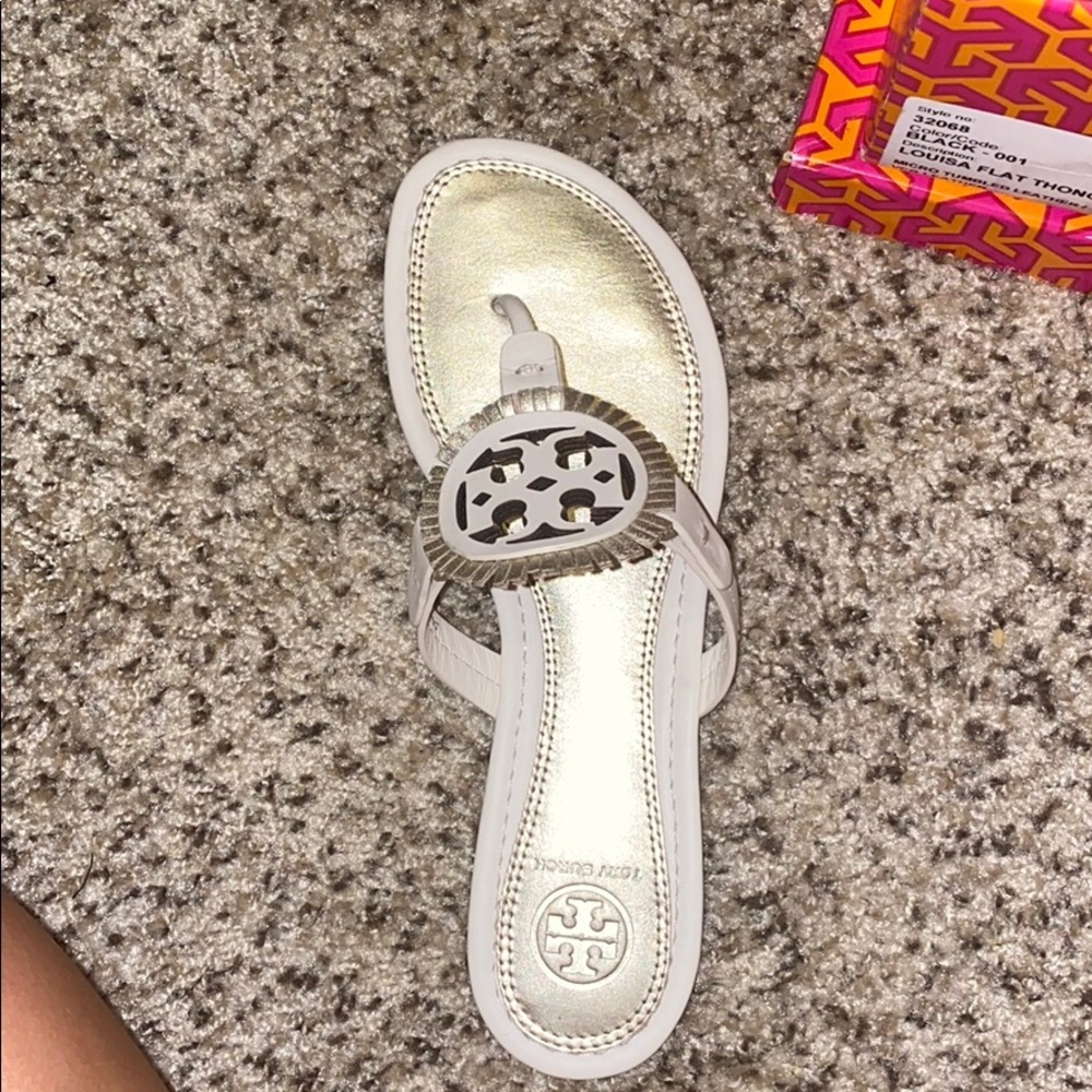 Tory Burch Miller Fringe Size 7 worn once indoors